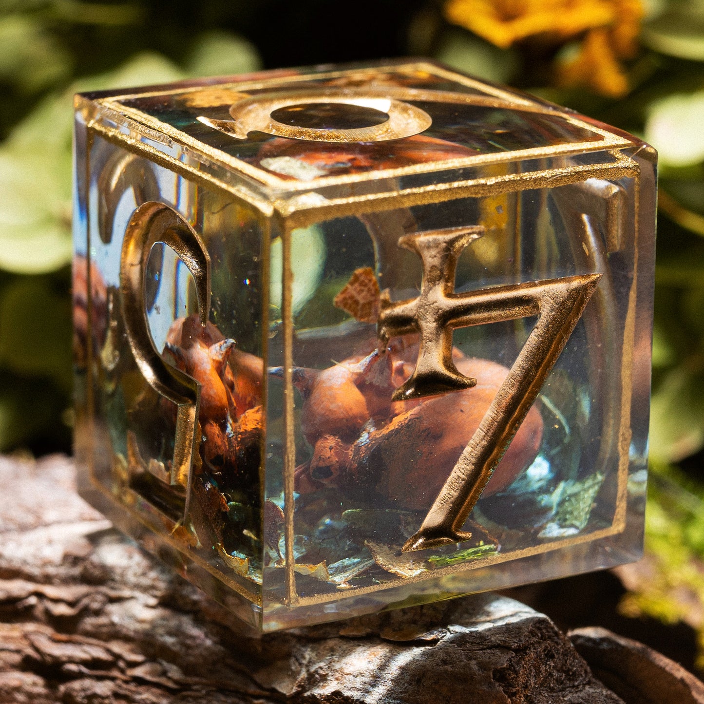 Unique designs: inspired by magic and epic adventures.
Handcrafted: made with love for detail and your gaming experience.
For play and display: perfect for DnD nights or as a collector’s treasure.
Legendary rolls: let your dice become part of every story.
Personal touch: each set carries its own character and charm.
DnD, dice, larp, fantasy, dungeons and dragons, ttrpg, handmade, Vampire: The Masquerade, dark aesthetic, dice making, resin dice, dice goblin, handmade dice, custom dice