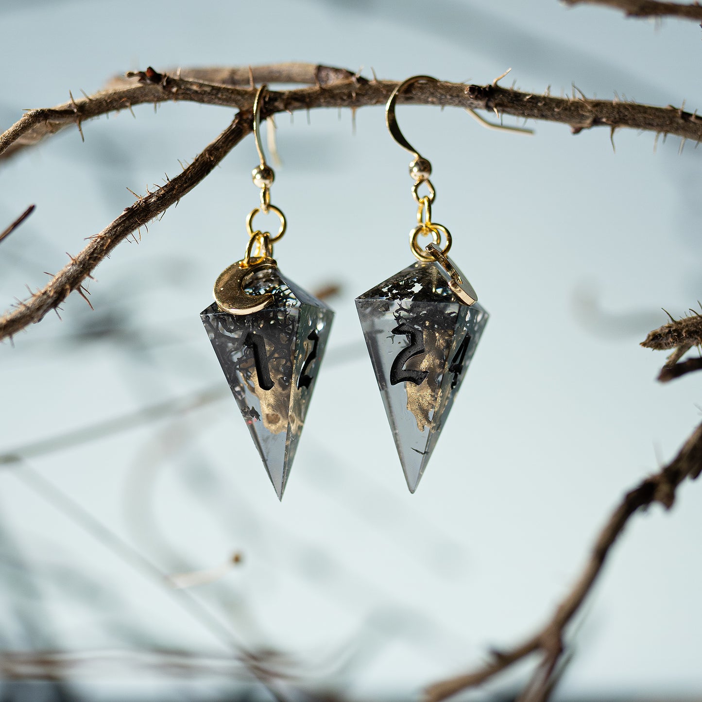 DnD, dice, larp, fantasy, dungeons and dragons, ttrpg, handmade, Vampire: The Masquerade, dark aesthetic, dice making, resin dice, dice goblin, handmade dice, custom dice