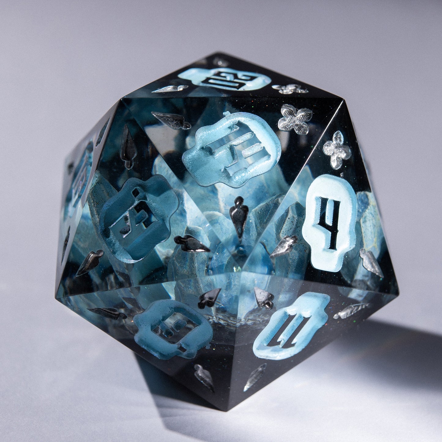 Unique designs: inspired by magic and epic adventures.
Handcrafted: made with love for detail and your gaming experience.
For play and display: perfect for DnD nights or as a collector’s treasure.
Legendary rolls: let your dice become part of every story.
Personal touch: each set carries its own character and charm.
DnD, dice, larp, fantasy, dungeons and dragons, ttrpg, handmade, Vampire: The Masquerade, dark aesthetic, dice making, resin dice, dice goblin, handmade dice, custom dice