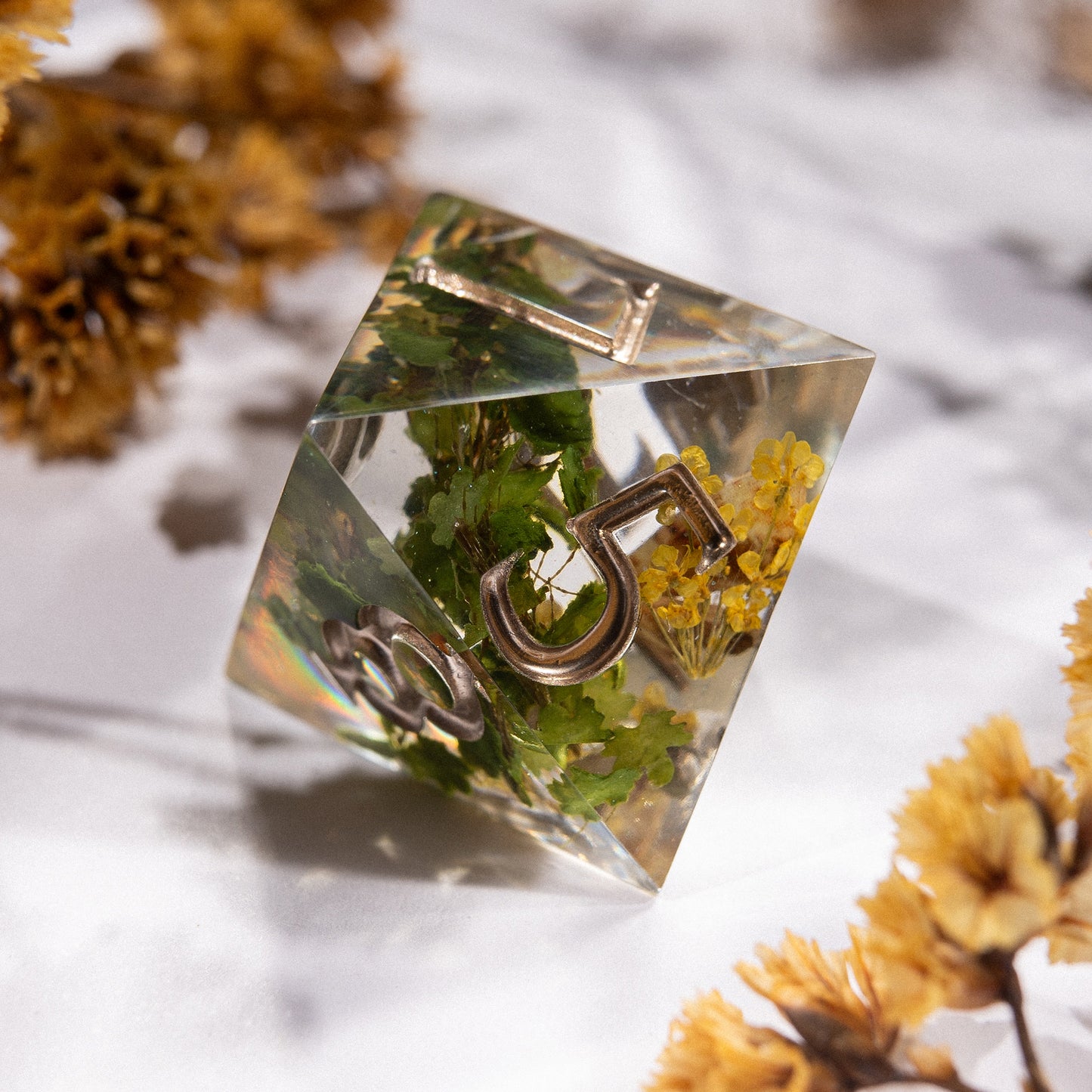 Unique designs: inspired by magic and epic adventures.
Handcrafted: made with love for detail and your gaming experience.
For play and display: perfect for DnD nights or as a collector’s treasure.
Legendary rolls: let your dice become part of every story.
Personal touch: each set carries its own character and charm.
DnD, dice, larp, fantasy, dungeons and dragons, ttrpg, handmade, Vampire: The Masquerade, dark aesthetic, dice making, resin dice, dice goblin, handmade dice, custom dice