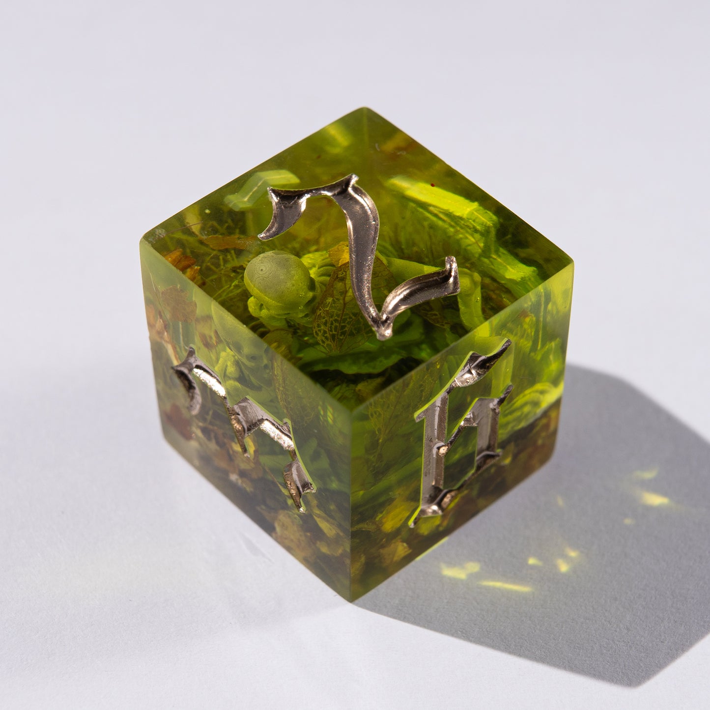 
DnD, dice, larp, fantasy, dungeons and dragons, ttrpg, handmade, Vampire: The Masquerade, dark aesthetic, dice making, resin dice, dice goblin, handmade dice, custom dice