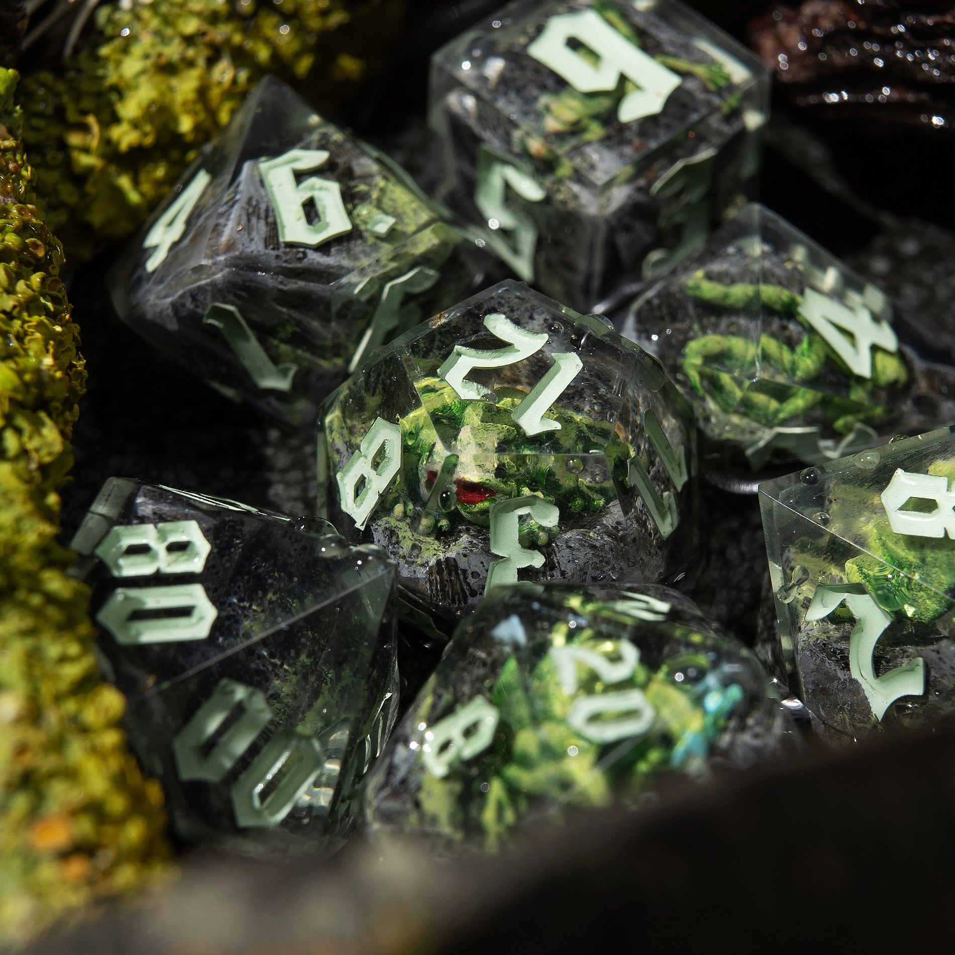 
DnD, dice, larp, fantasy, dungeons and dragons, ttrpg, handmade, Vampire: The Masquerade, dark aesthetic, dice making, resin dice, dice goblin, handmade dice, custom dice