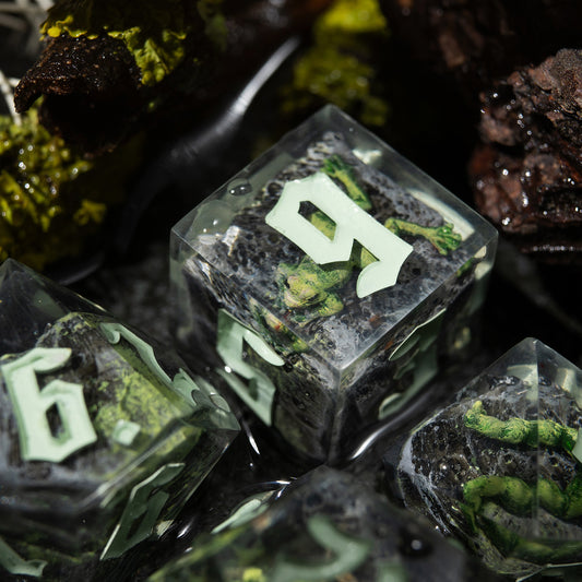 
DnD, dice, larp, fantasy, dungeons and dragons, ttrpg, handmade, Vampire: The Masquerade, dark aesthetic, dice making, resin dice, dice goblin, handmade dice, custom dice